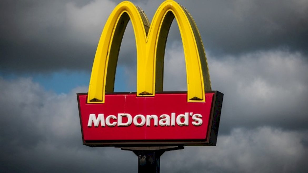 e.-coli-cases-linked-to-mcdonald’s-quarter-pounders-rise-to-75-across-13-states:-cdc