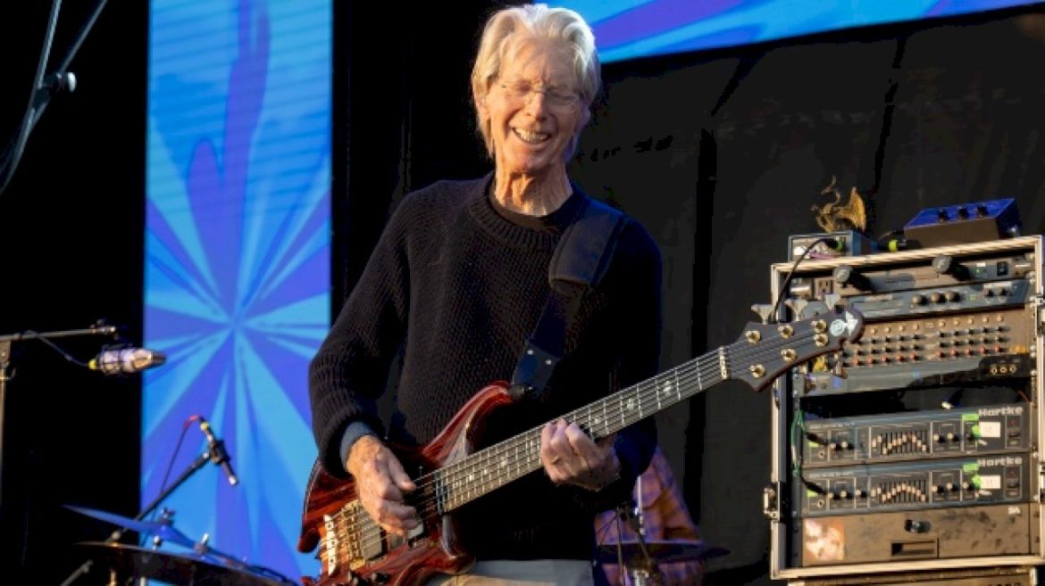 grateful-dead-bassist-and-founding-member-phil-lesh-dies-at-84