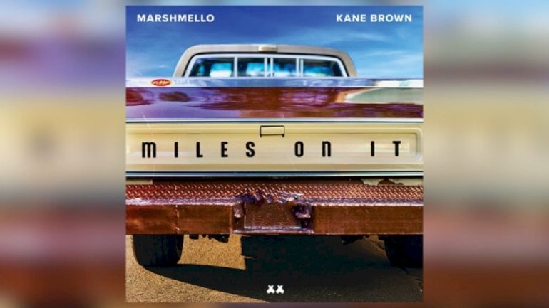 kane-brown-+-marshmello-score-second-#1-with-‘miles-on-it’