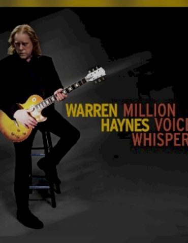 warren-haynes-on-the-making-of-‘million-voices-whisper’,-his-first-solo-album-in-over-10-years