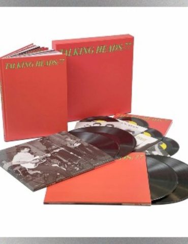 talking-heads-share-previously-unreleased-track-from-‘talking-heads:-77’-box-set