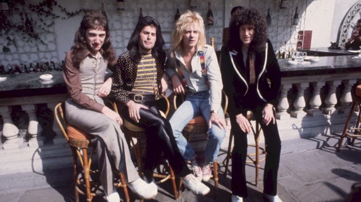 queen-looked-to-led-zeppelin-following-critical-response-to-debut-album