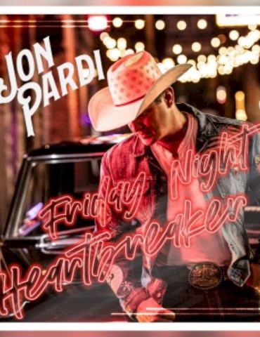 jon-pardi-has-a-‘hot-girl-warning’-tag-on-‘friday-night-heartbreaker’