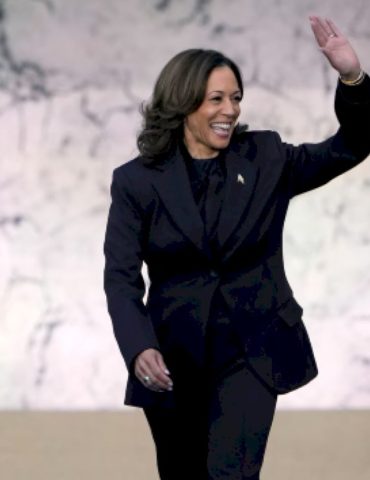 harris-says-she’s-full-of-‘resolve,’-urges-supporters-to-‘accept-the-results-of-this-election’-in-concession-speech