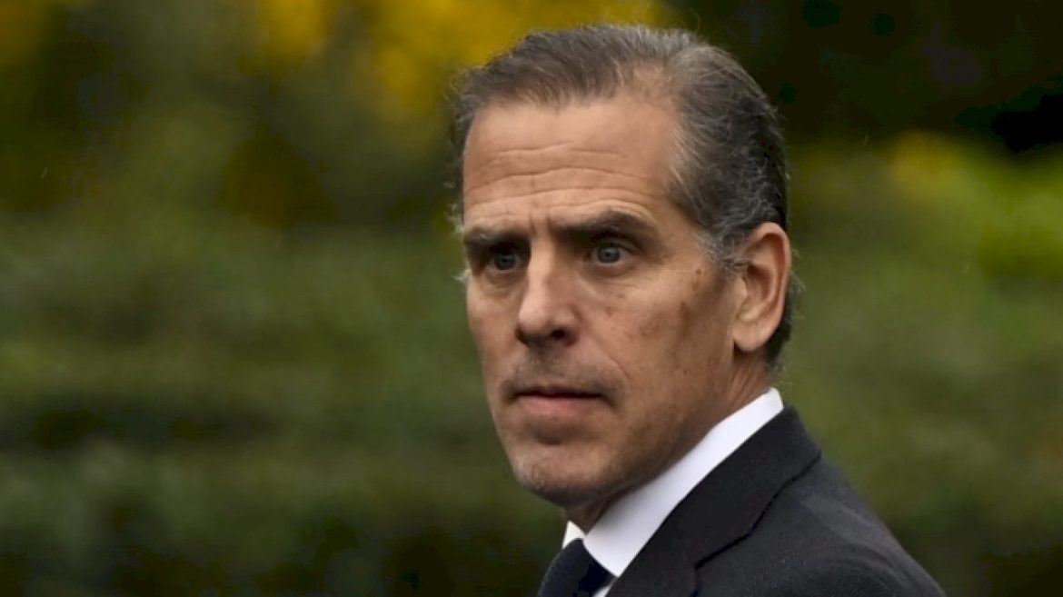 president-biden-has-no-plans-of-pardoning-son-hunter-biden,-white-house-says