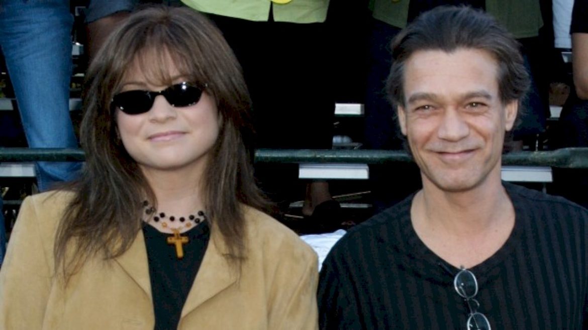 why-valerie-bertinelli-hasn’t-read-alex-van-halen’s-new-book-yet