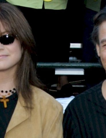 why-valerie-bertinelli-hasn’t-read-alex-van-halen’s-new-book-yet