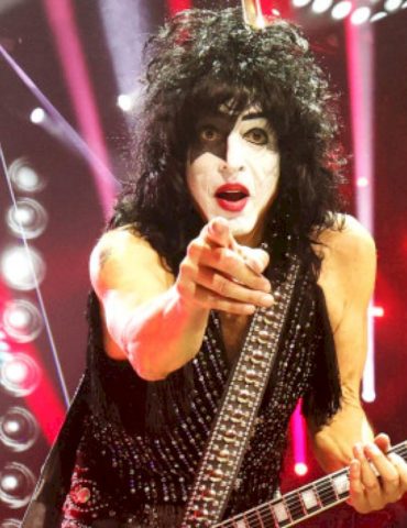 kiss’-paul-stanley-says-it’s-been-an-‘adjustment’-to-stop-touring