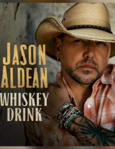 jason-aldean-mixes-heartbreak-with-‘whiskey-drink’