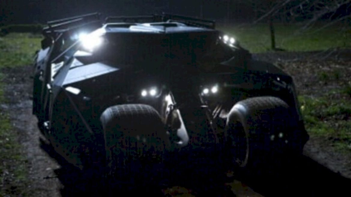 warner-bros.-selling-10-real-life-batmobiles