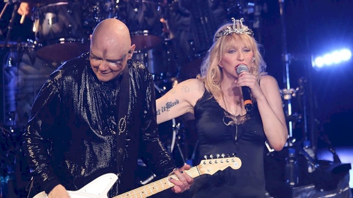 courtney-love-clarifies-hole’s-‘violet’-is-‘not-just-about-billy-corgan’