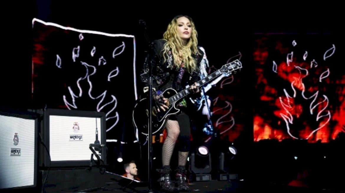 madonna-reveals-the-struggles-she’s-facing-making-biopic,-considering-series-instead