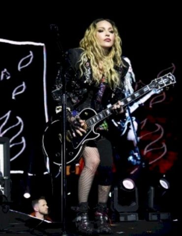 madonna-reveals-the-struggles-she’s-facing-making-biopic,-considering-series-instead