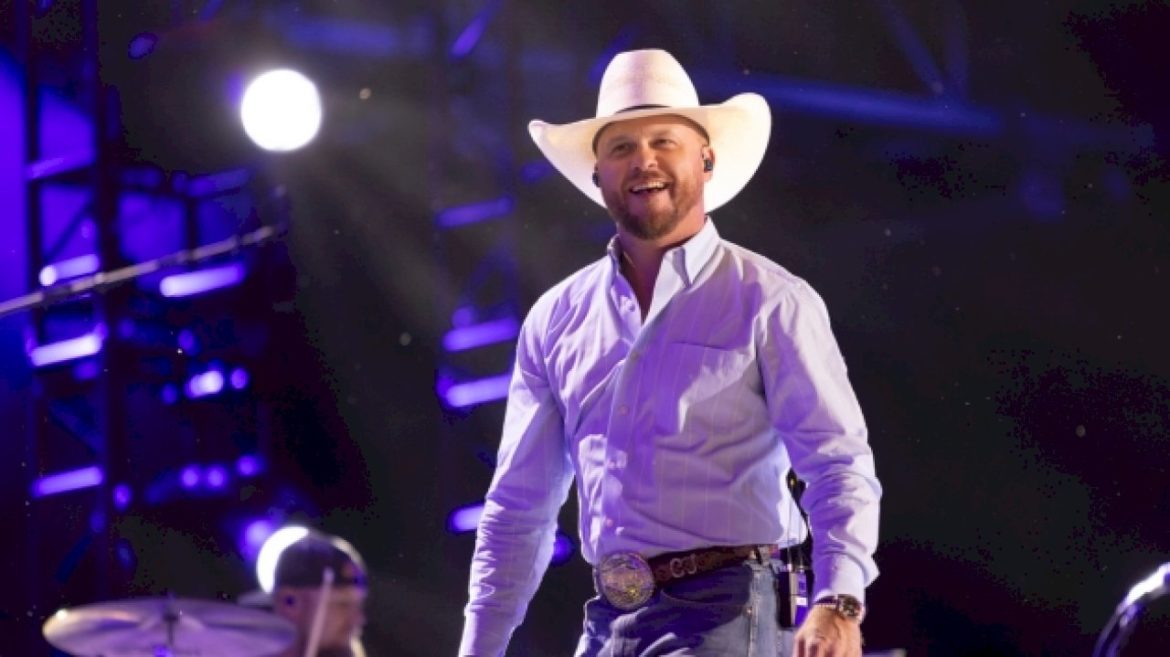 cody-johnson-hopes-to-win-cma-entertainer-of-the-year:-‘that’s-the-one-i’ve-always-wanted’