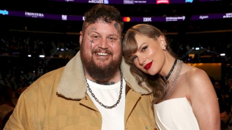 jelly-roll-says-he-was-so-nervous-when-he-met-taylor-swift-he-couldn’t-think-—-or-talk-—-straight