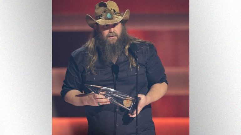 absent-morgan-wallen-crowned-entertainer,-stapleton-wins-big-at-unpredictable-cma-awards