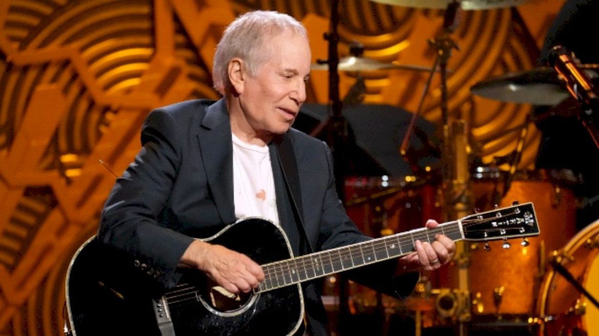 paul-simon-won’t-be-playing-‘you-can-call-me-al’-anymore-due-to-hearing-loss