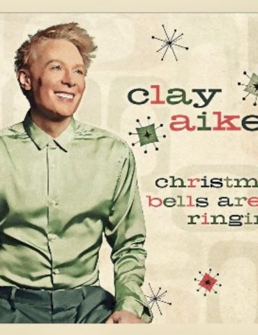 clay-aiken-wants-to-give-fans-that-‘cozy’-vibe-of-‘safety’-and-‘security’-with-new-christmas-album