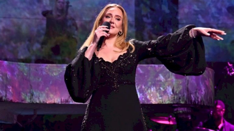 adele-cries-at-final-las-vegas-residency-show,-thanking-her-son,-rich-paul-and-celine-dion