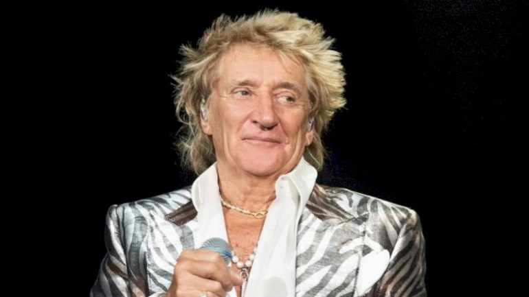 rod-stewart-to-perform-at-uk’s-glastonbury-festival