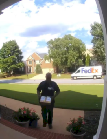 fedex-deliveries-of-at&t-iphones-targeted-in-nationwide-theft-ring