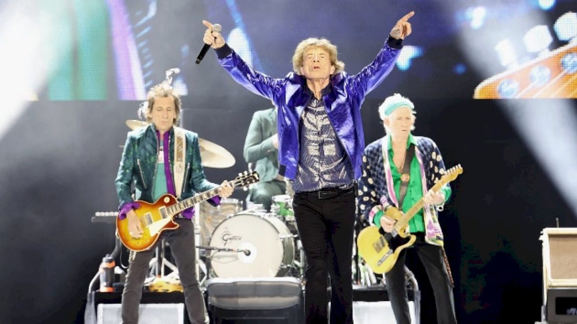 smell-me-up:-the-rolling-stones-unveil-first-ever-fragrance