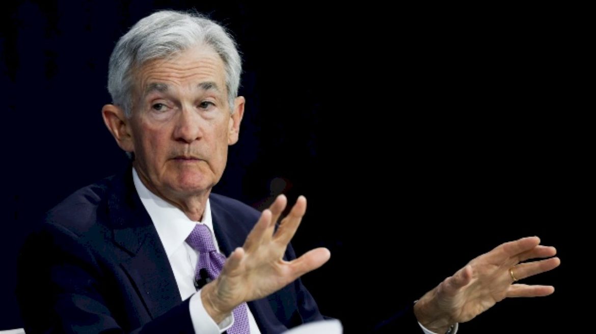 jobs-report-shows-hiring-surge-as-fed-weighs-interest-rate-cut