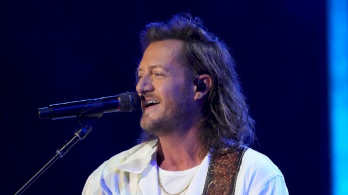 tyler-hubbard’s-excited-to-slow-down-with-family-this-christmas