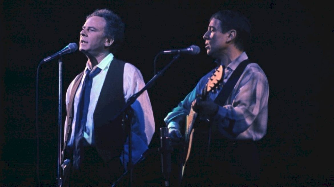 art-garfunkel-admits-he-‘wanted-to-hurt’-paul-simon-with-interview-comments-that-led-to-feud