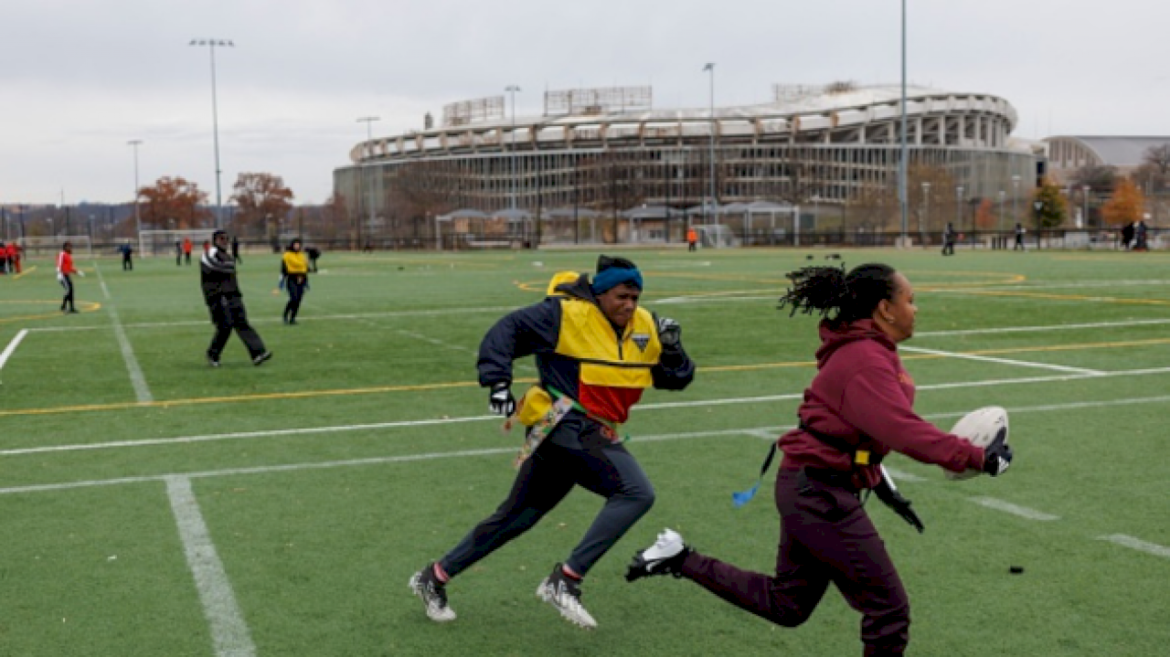 government-funding-bill-paves-way-for-washington-commanders-to-potentially-move-stadium-back-to-dc