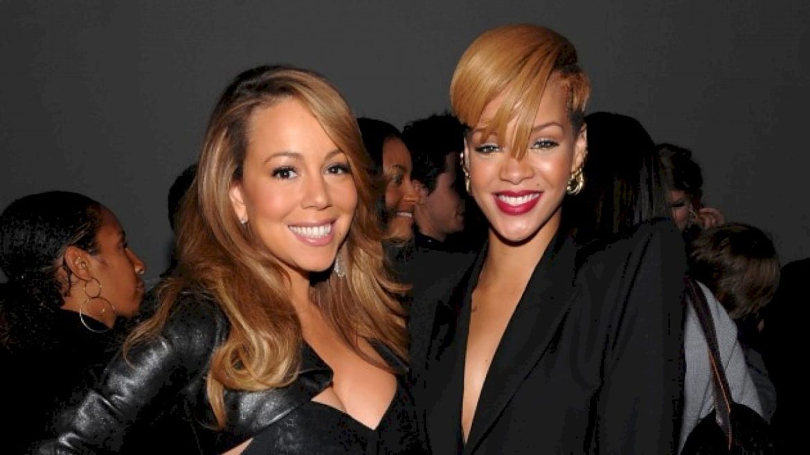 mariah-carey-closes-out-christmas-tour-by-autographing-rihanna’s-boob