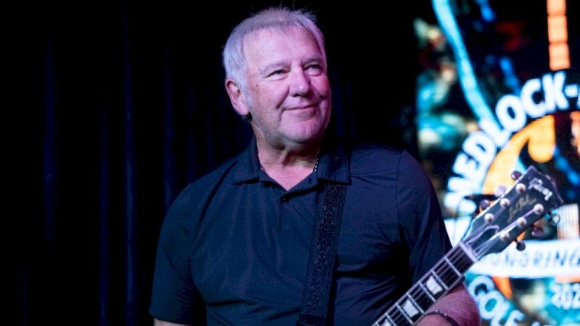 rush’s-alex-lifeson-named-recipient-of-the-national-guitar-museum’s-lifetime-achievement-award