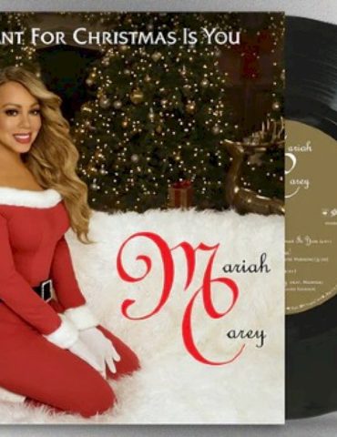 mariah-carey-breaks-her-own-#1-record-with-‘all-i-want-for-christmas-is-you’