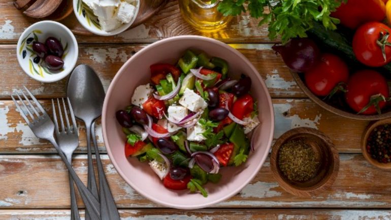 what-to-know-about-the-mediterranean-diet,-ranked-best-diet-for-8th-year-in-a-row