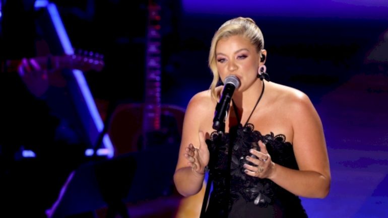 lauren-alaina-pays-homage-to-her-roots-in-newly-teased-song