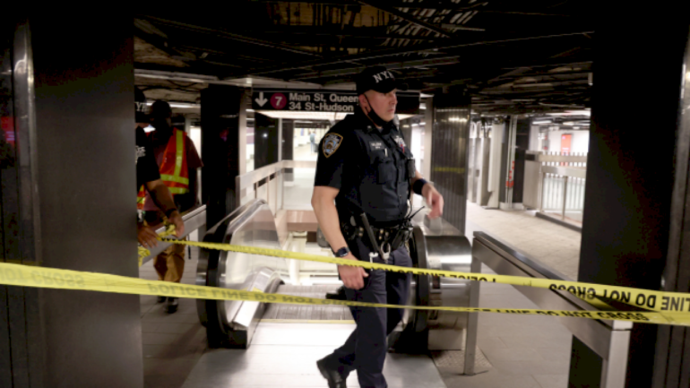 nyc-increasing-police-presence-in-transit-system:-‘people-don’t-feel-safe-in-our-subways’