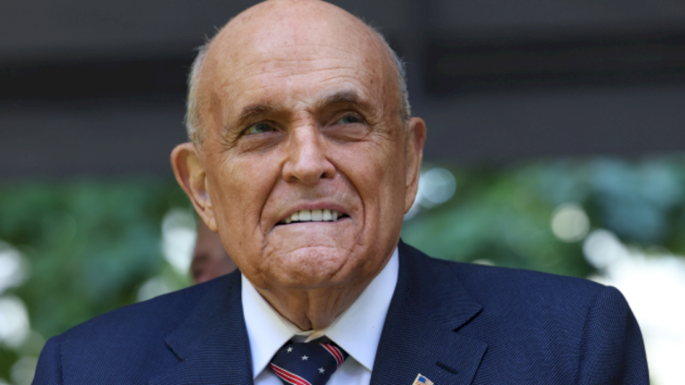 judge-holds-giuliani-in-contempt-for-failing-to-turn-over-property-to-2-georgia-election-workers