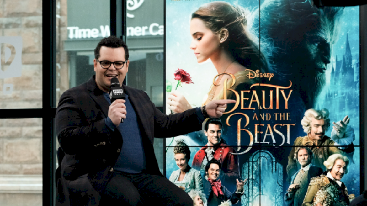 josh-gad-says-he-‘never-once’-played-lefou-as-gay-in-‘beauty-and-the-beast’