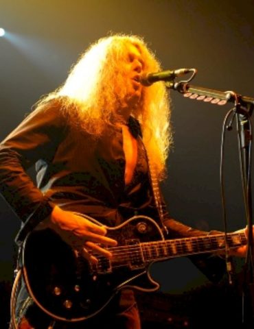 thin-lizzy,-whitesnake-guitarist-john-sykes-dies