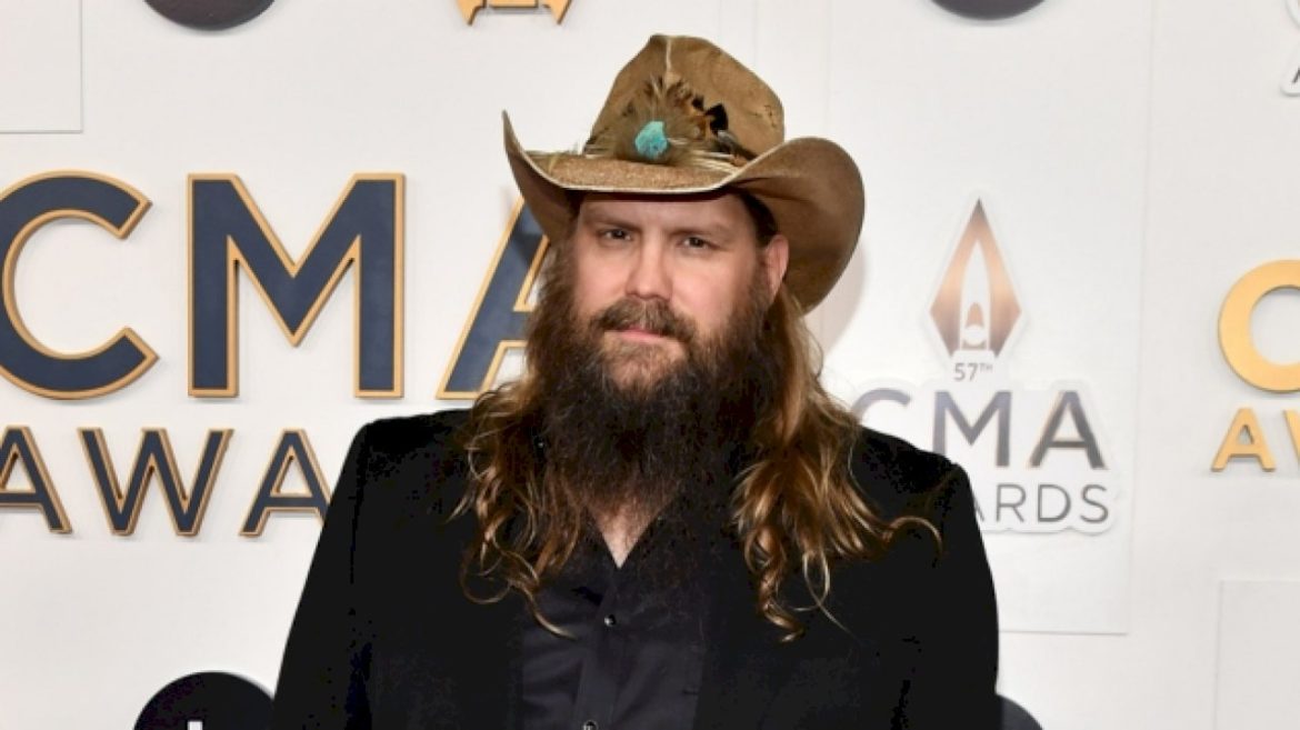 chris-stapleton-donates-$1-million-to-los-angeles-wildfire-aid