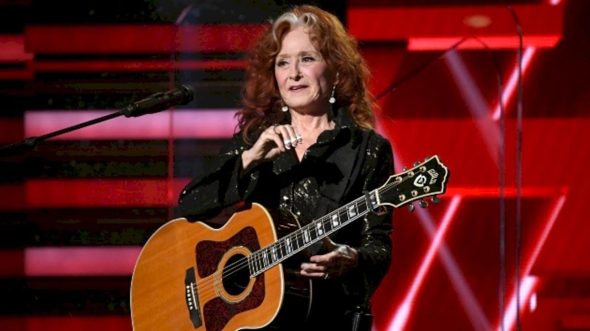 bonnie-raitt-announces-summer-tour-dates