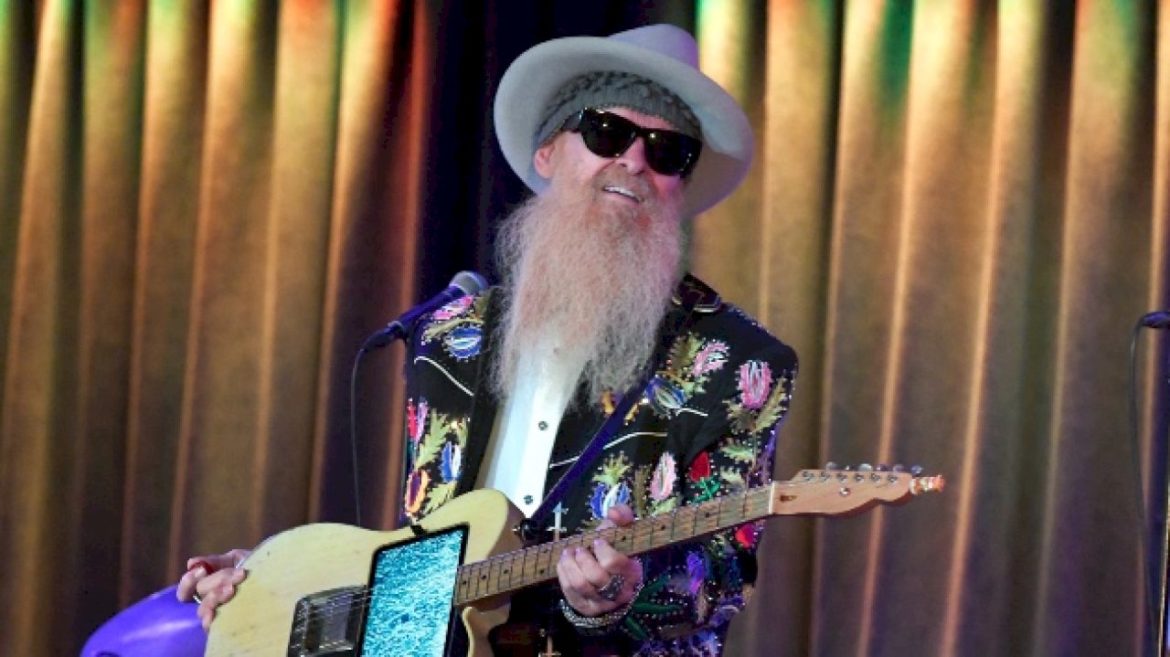 zz-top’s-billy-f-gibbons-named-grand-marshal-of-atlanta’s-ambetter-health-400-nascar-event