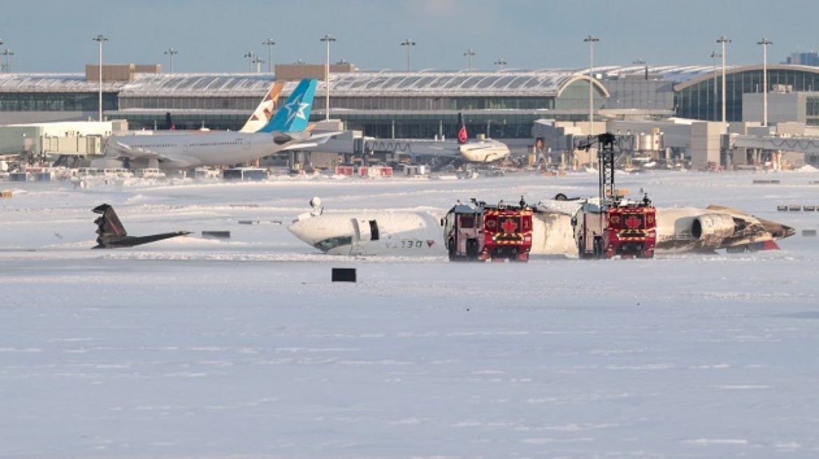 dramatic-video-shows-moment-delta-plane-flipped-after-landing-in-toronto