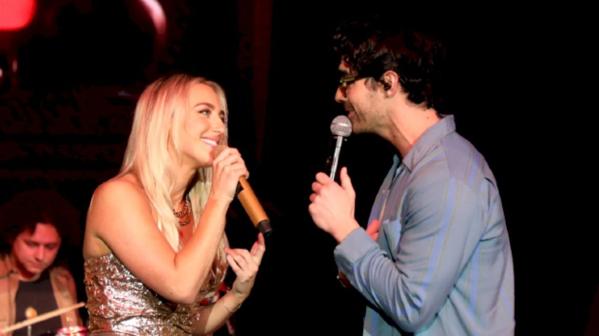 ashley-cooke-finds-a-‘place’-for-joe-jonas-at-crs-2025