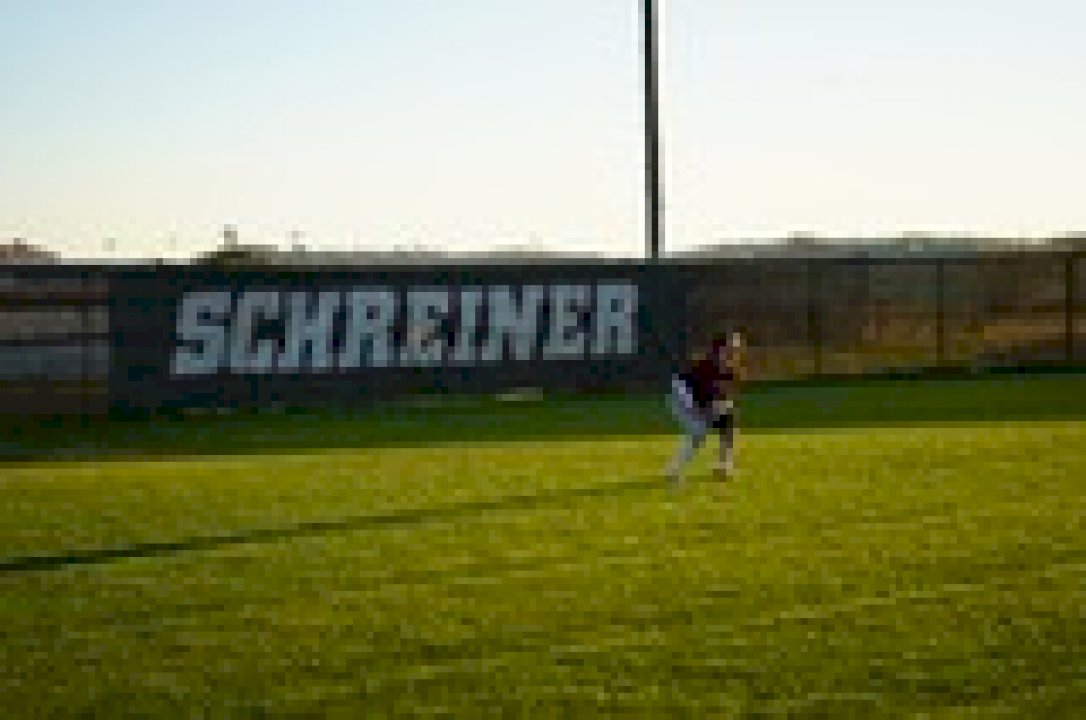 mountaineer-softball-lost-on-the-road-to-mcmurry-on-the-road-8-0