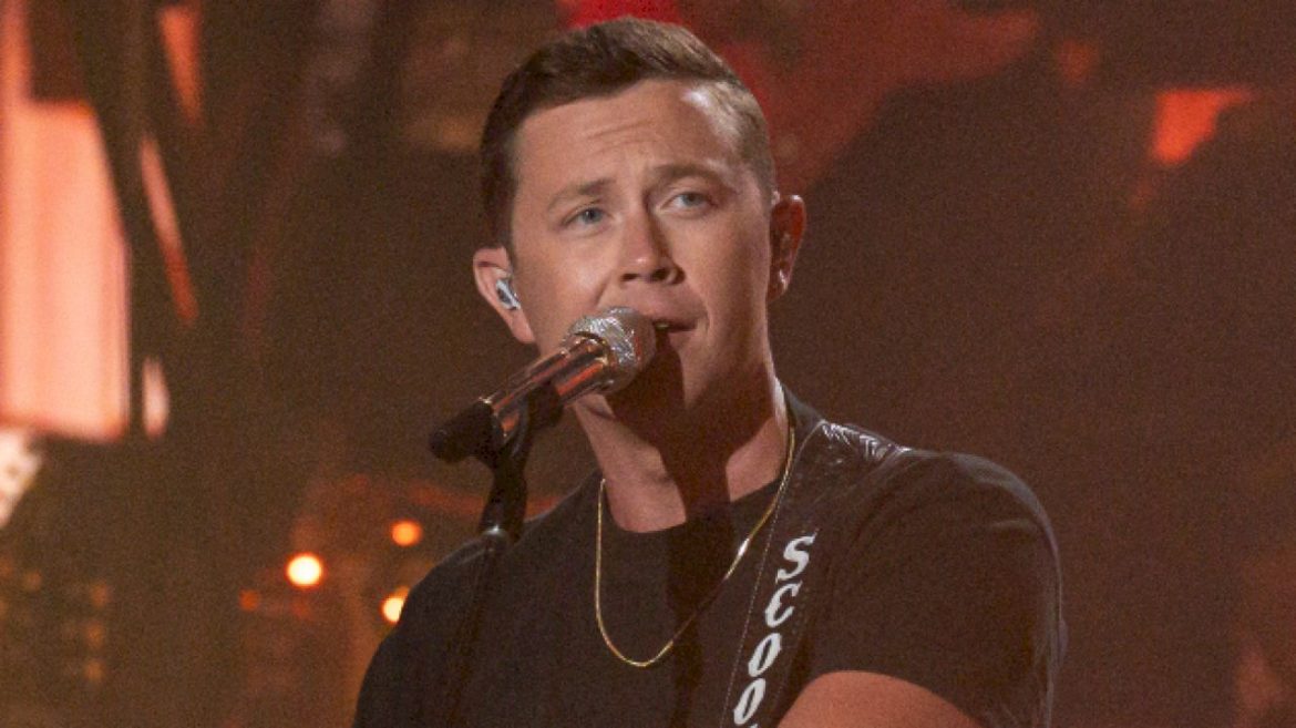 scotty-mccreery’s-son,-avery,-is-already-emulating-his-daddy