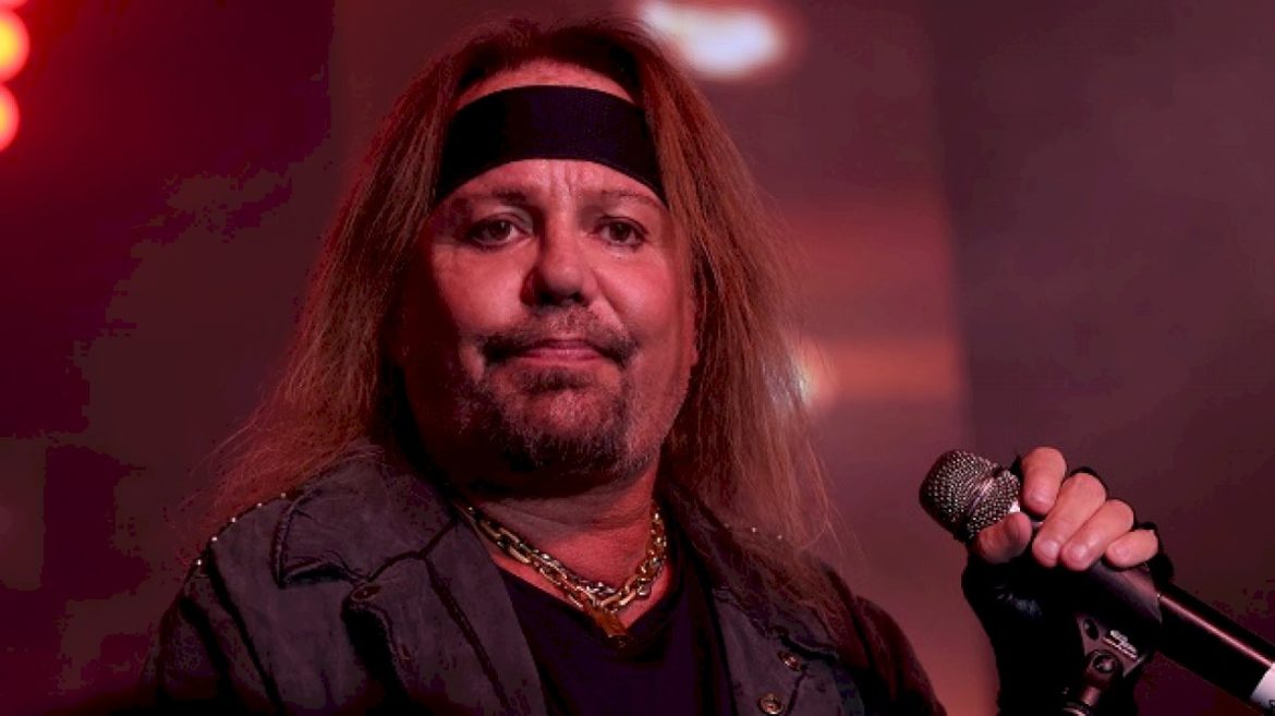 motley-crue-postpones-vegas-residency-due-to-vince-neil-medical-procedure