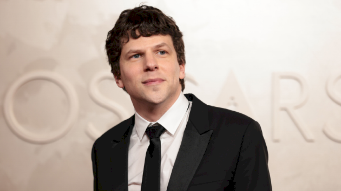 jesse-eisenberg-granted-polish-citizenship