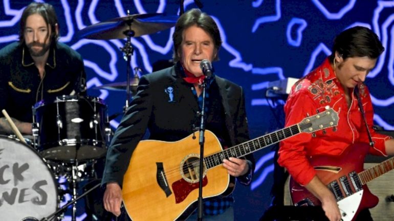 john-fogerty-among-the-artists-playing-uk’s-glastonbury