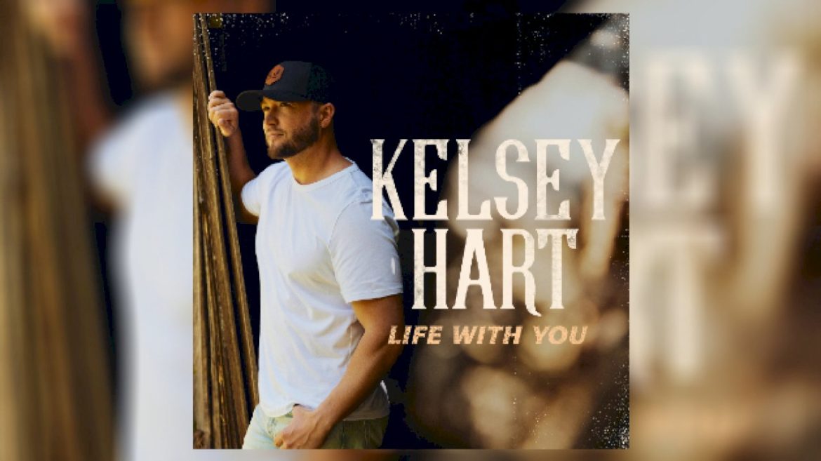 kelsey-hart-breaks-through-with-a-song-inspired-by-‘life-with-you’